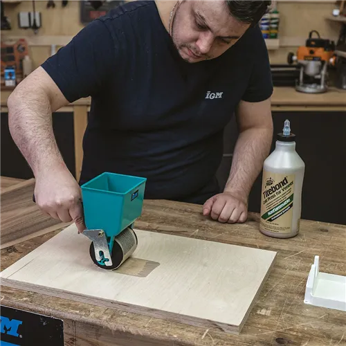 IGM Hand-held Glue Spreader 74 mm with a Stand