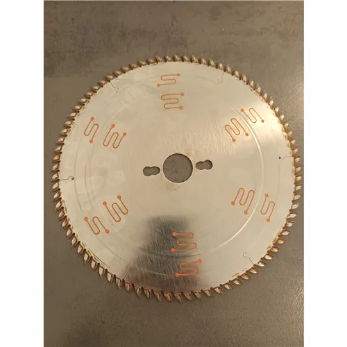 CMT Orange Chrome Super Finishing Saw Blade for cutting Frames - D250x3,0 d30 Z80 HW (Used)