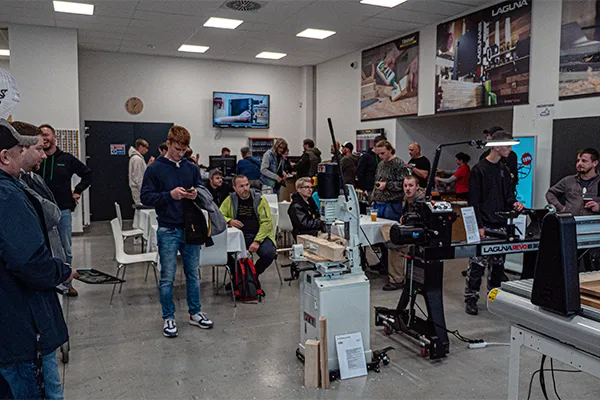 Crowded showroom at IGM during the Festool Roadshow 2025