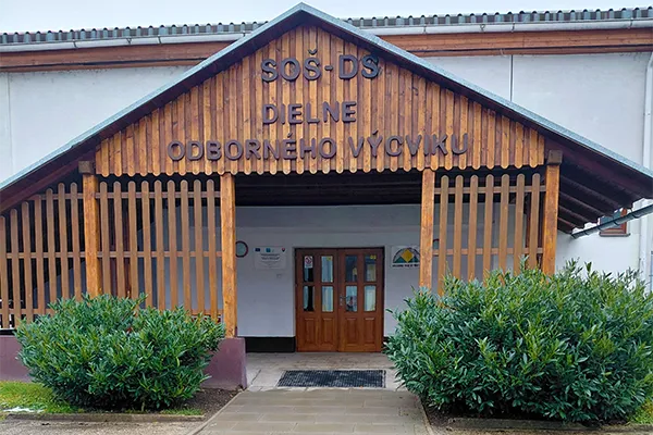 School workshop building in Krásno nad Kysucou
